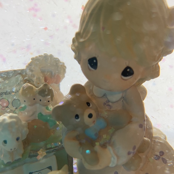 Precious Moments Musical Animated Snow Globe - Gold And Silver Waltz 2003 - Picture 4 of 4